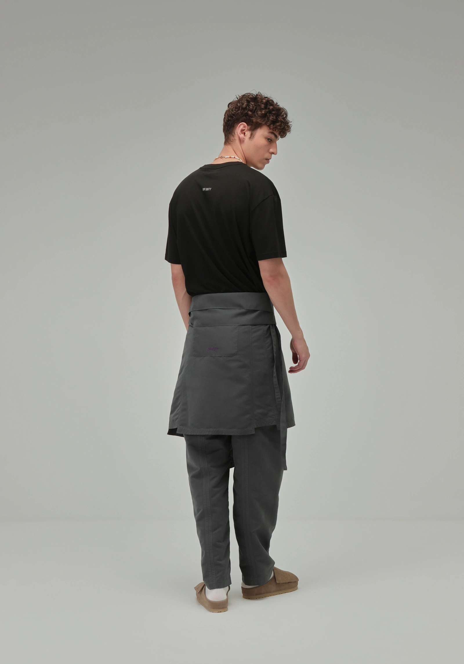 JONES APRON SKIRT CHARCOAL | OFF DUTY