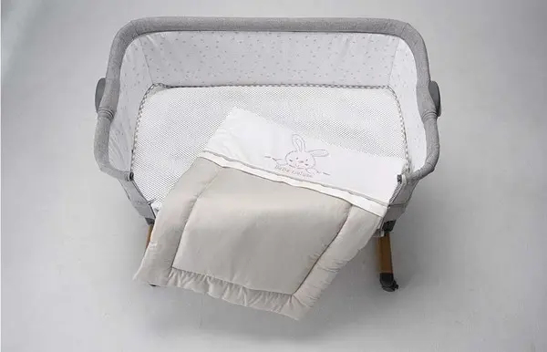 【BeBeDeluxe】床邊床寢具2入（涼被＋床包墊）摩卡灰