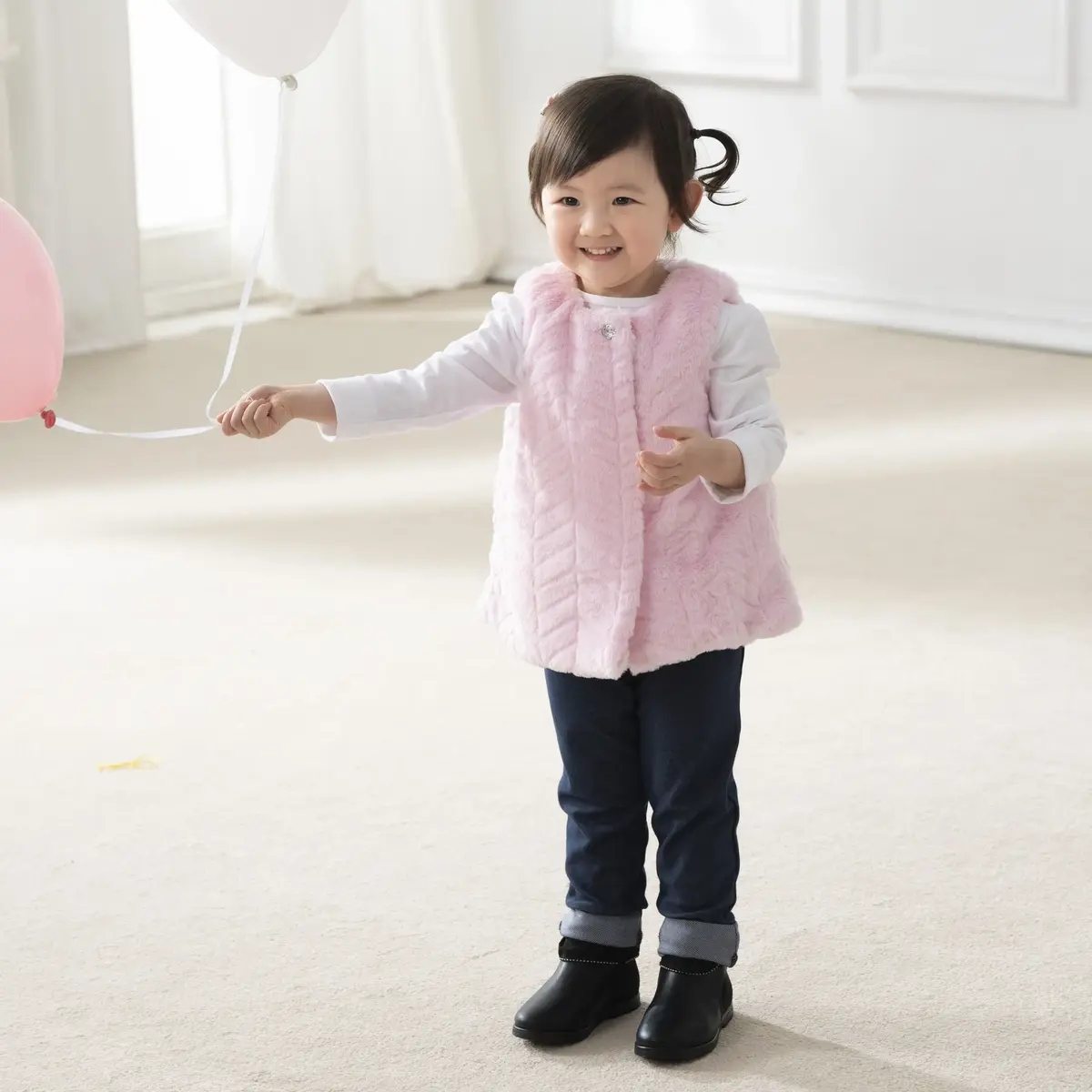 【Little Me】粉色絨毛背心＋上衣＋長褲