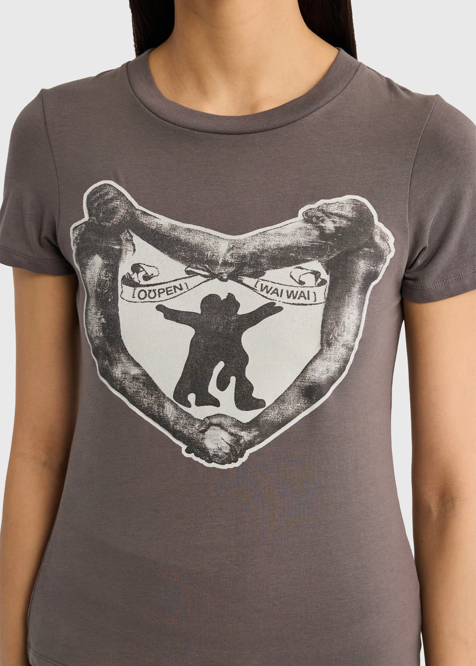 【OPEN YY】YY HUG&HEART T-SHIRT (3COLORS) YY Hug & Heart T恤| THE SPAACE WOMEN