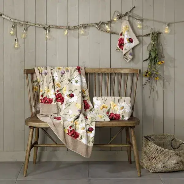 【feiler】雛菊花園面巾(30x30) / 米